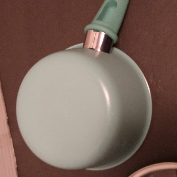 EUC. Greenlife 1.5 qt pot with lid in a turquoise blue. - Picture 7 of 9